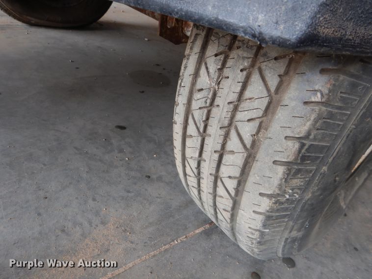 image for item GK9136 2001 Ingersoll Rand P185WIR air compressor