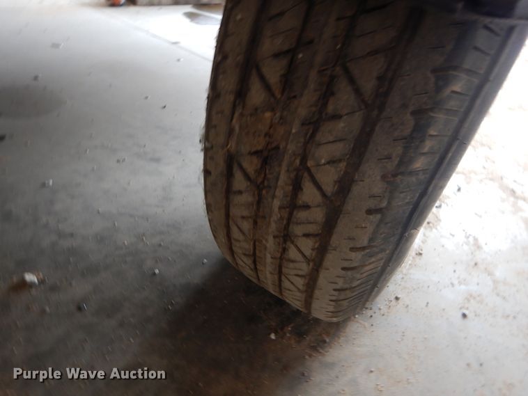 image for item GK9136 2001 Ingersoll Rand P185WIR air compressor