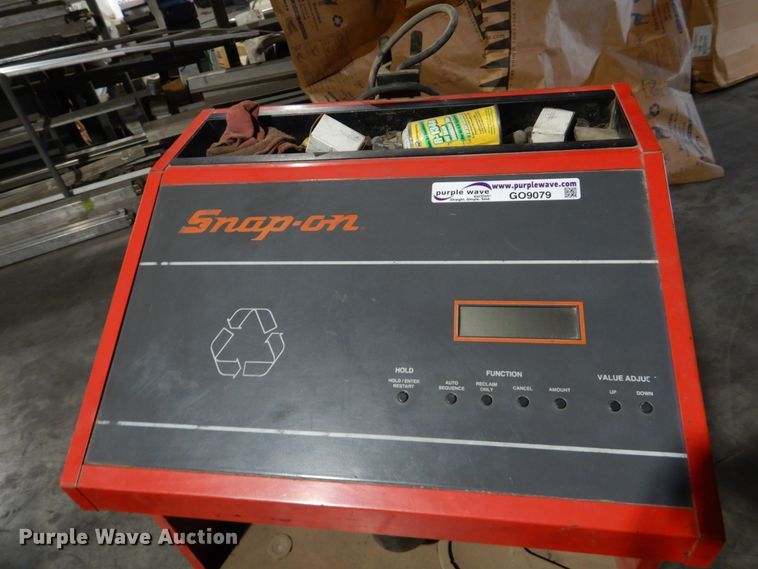 image for item GO9079 Snap-on ACT 3340 AC recharging system