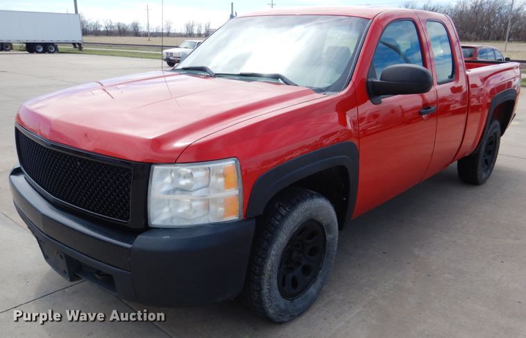 image for item GO9093 2008 Chevrolet Silverado 1500  Ext. Cab pickup truck