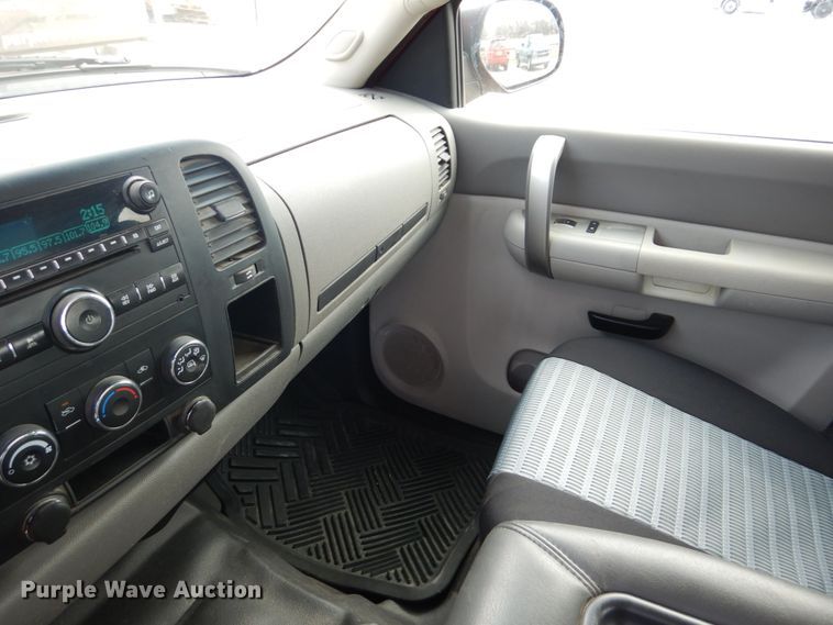 image for item GO9093 2008 Chevrolet Silverado 1500  Ext. Cab pickup truck