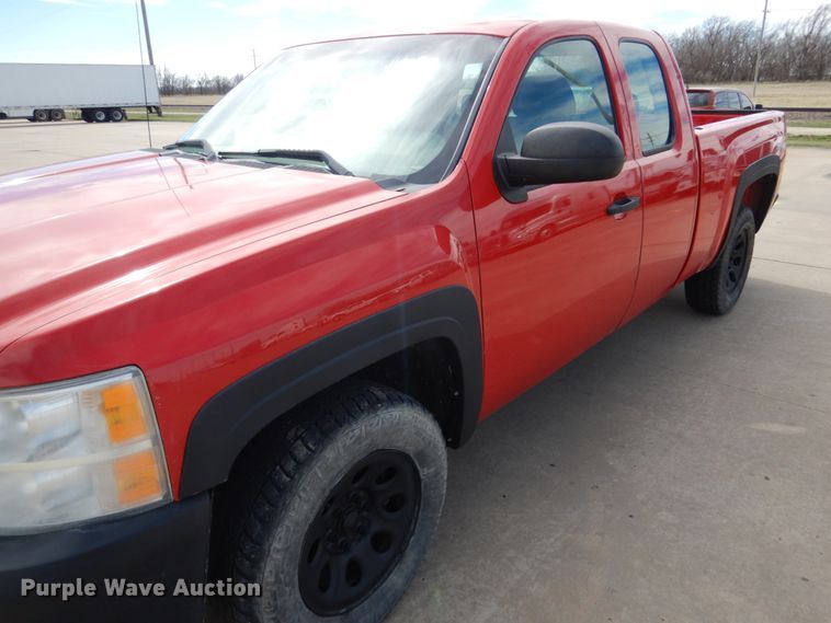 image for item GO9093 2008 Chevrolet Silverado 1500  Ext. Cab pickup truck