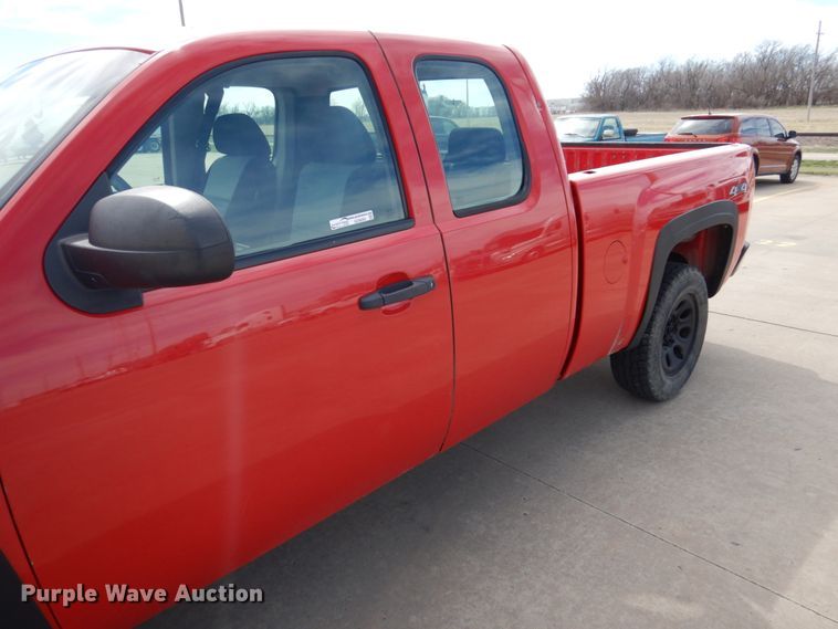 image for item GO9093 2008 Chevrolet Silverado 1500  Ext. Cab pickup truck
