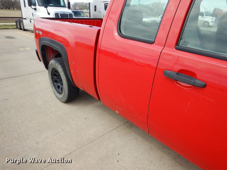 image for item GO9093 2008 Chevrolet Silverado 1500  Ext. Cab pickup truck
