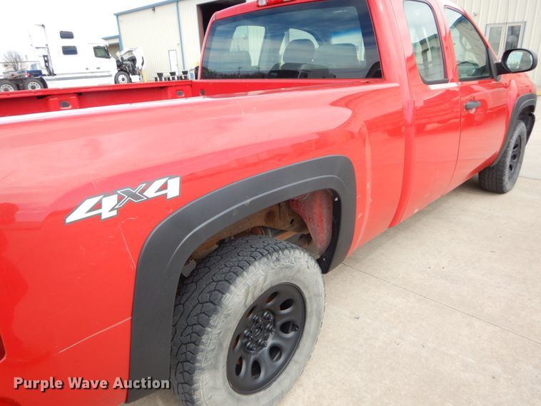 image for item GO9093 2008 Chevrolet Silverado 1500  Ext. Cab pickup truck