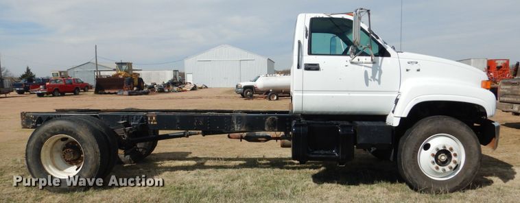 image for item GO9106 1997 Chevrolet C6500 truck cab and chassis