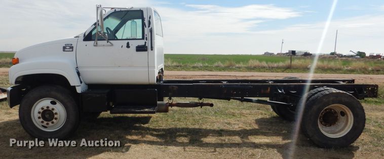 image for item GO9106 1997 Chevrolet C6500 truck cab and chassis
