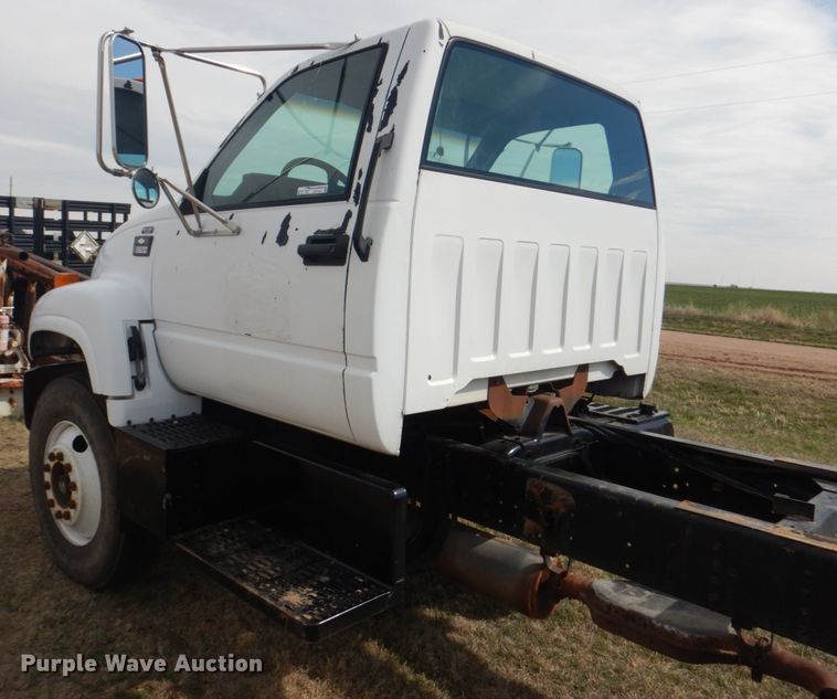 image for item GO9106 1997 Chevrolet C6500 truck cab and chassis