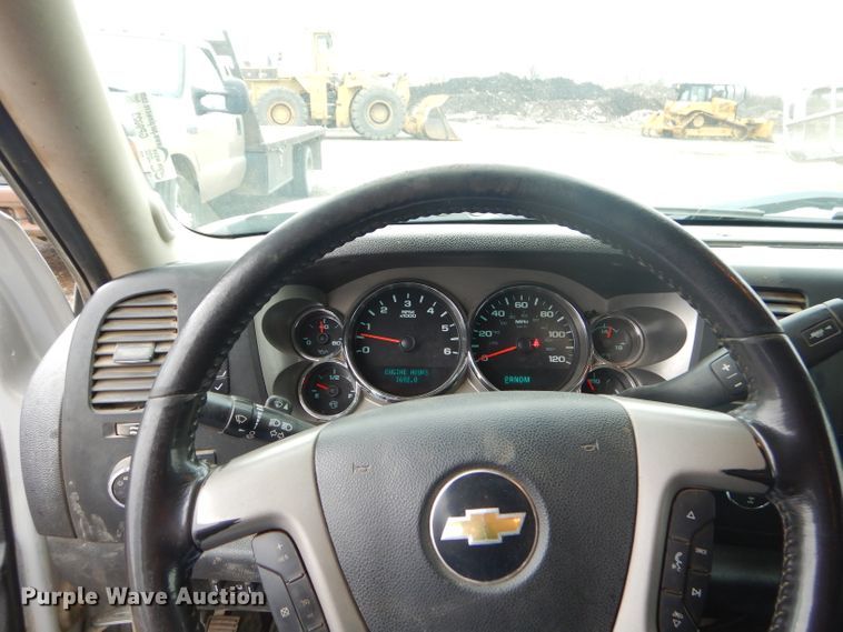 image for item GP9023 2011 Chevrolet Silverado 1500  Crew Cab pickup truck