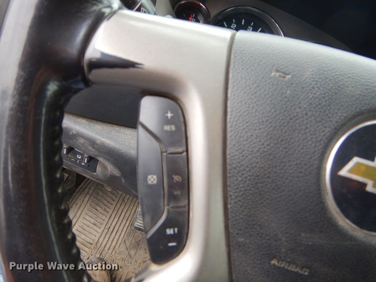 image for item GP9023 2011 Chevrolet Silverado 1500  Crew Cab pickup truck