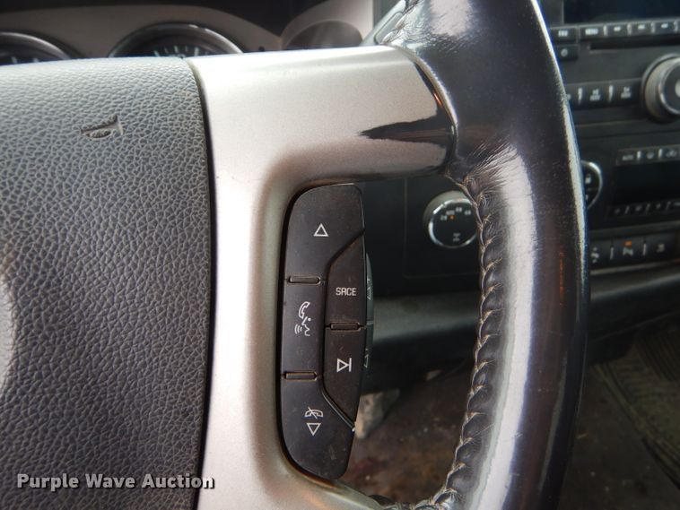 image for item GP9023 2011 Chevrolet Silverado 1500  Crew Cab pickup truck