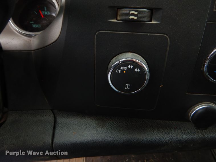 image for item GP9023 2011 Chevrolet Silverado 1500  Crew Cab pickup truck