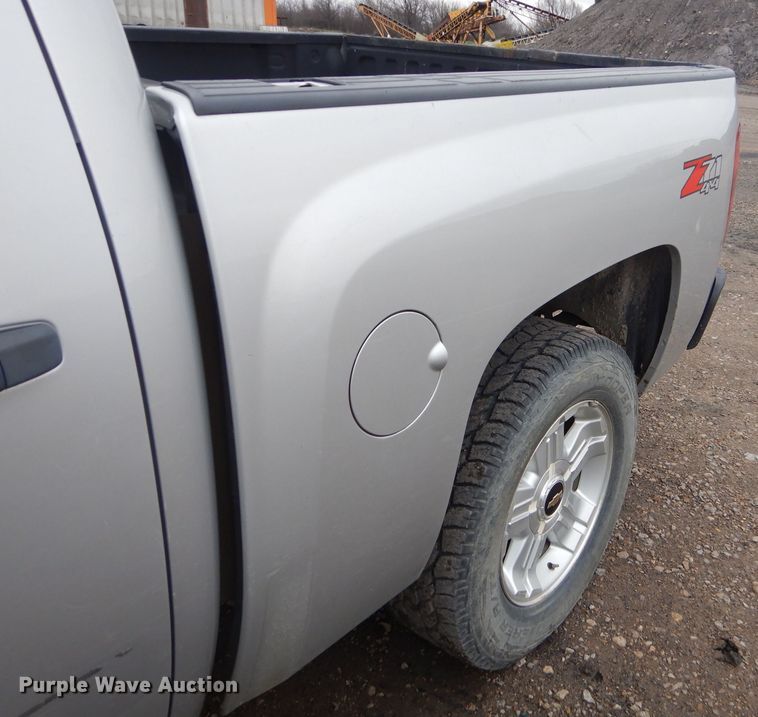 image for item GP9023 2011 Chevrolet Silverado 1500  Crew Cab pickup truck