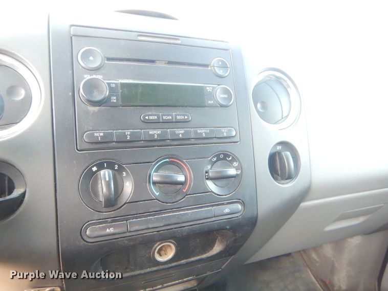 image for item GP9027 2004 Ford F150  SuperCrew pickup truck