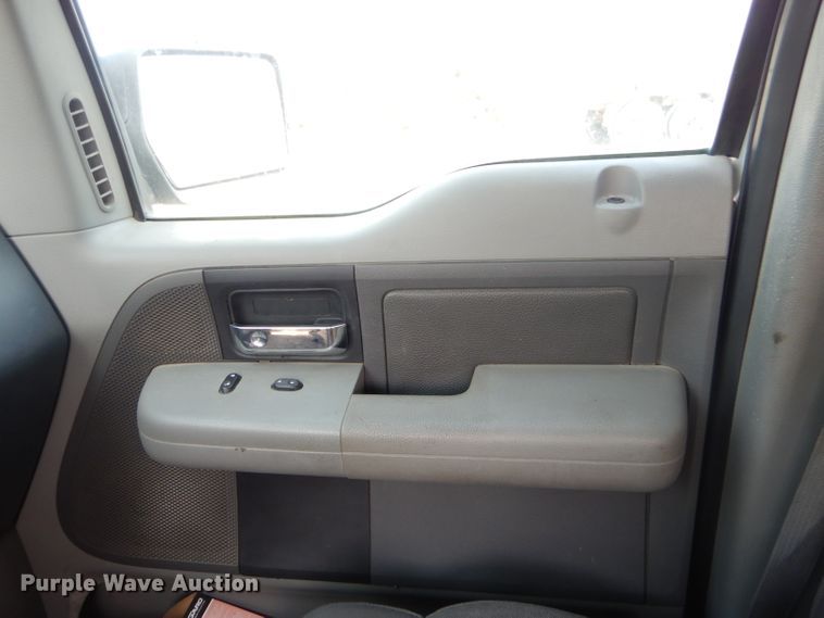 image for item GP9027 2004 Ford F150  SuperCrew pickup truck