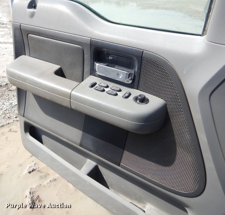 image for item GP9027 2004 Ford F150  SuperCrew pickup truck