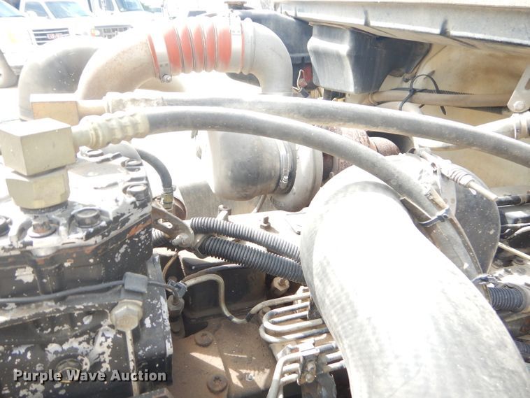 image for item GP9028 1996 Freightliner FL70 refuse truck