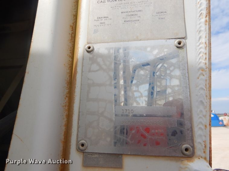 image for item GP9028 1996 Freightliner FL70 refuse truck