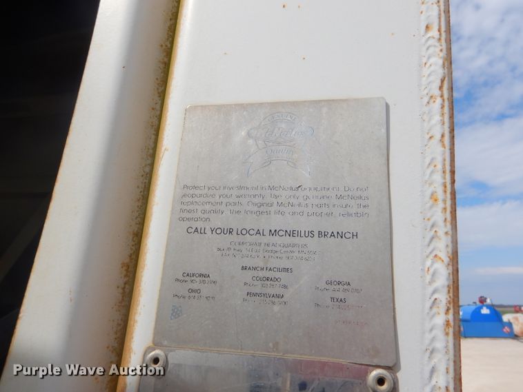 image for item GP9028 1996 Freightliner FL70 refuse truck