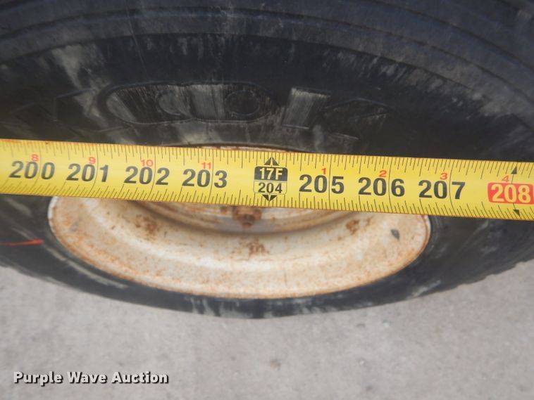 image for item GP9028 1996 Freightliner FL70 refuse truck