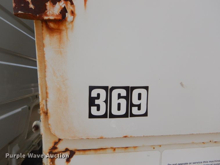 image for item GP9028 1996 Freightliner FL70 refuse truck