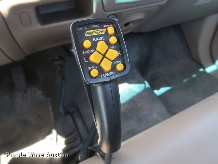 image for item GS9843 2003 Ford F350 Super Duty XL  pickup truck