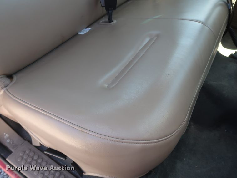 image for item GS9843 2003 Ford F350 Super Duty XL  pickup truck