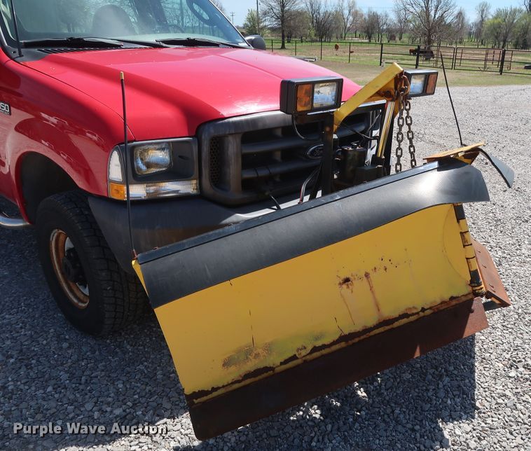 image for item GS9843 2003 Ford F350 Super Duty XL  pickup truck