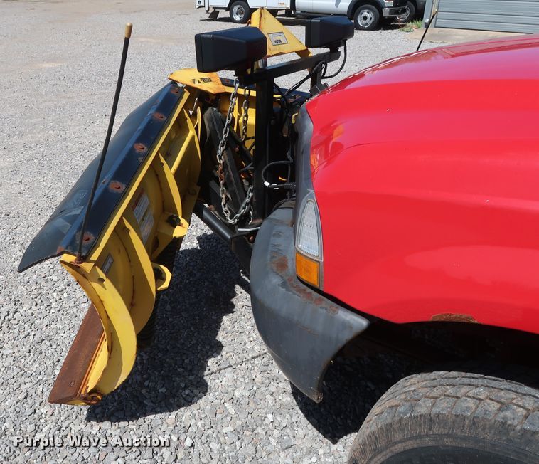 image for item GS9843 2003 Ford F350 Super Duty XL  pickup truck