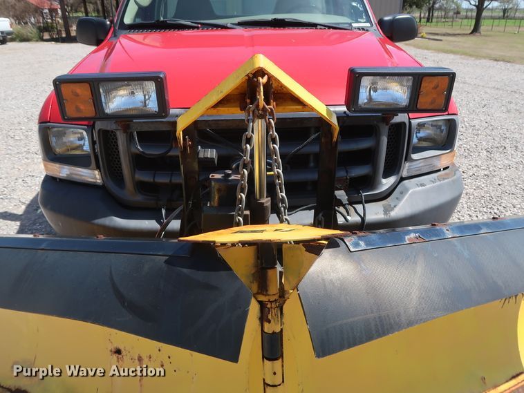 image for item GS9843 2003 Ford F350 Super Duty XL  pickup truck