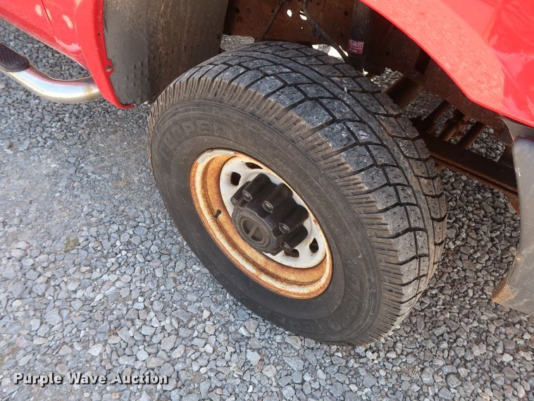 image for item GS9843 2003 Ford F350 Super Duty XL  pickup truck