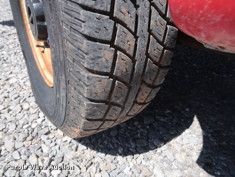 image for item GS9843 2003 Ford F350 Super Duty XL  pickup truck