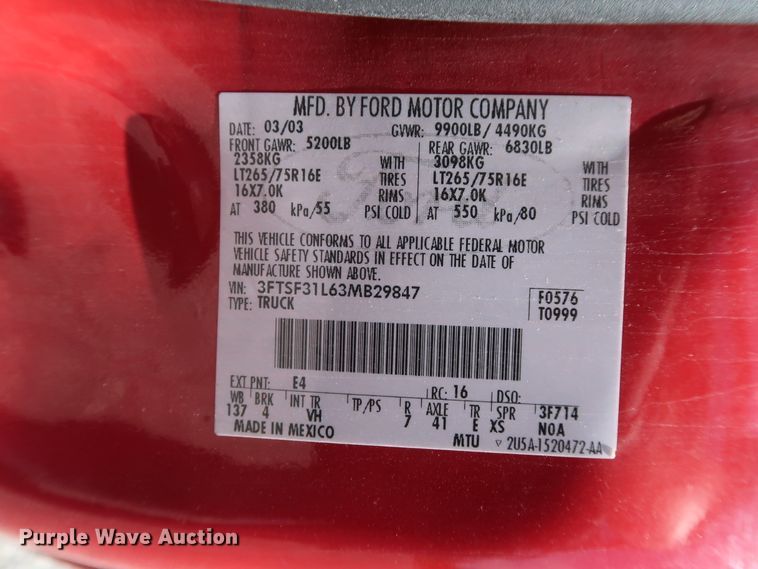 image for item GS9843 2003 Ford F350 Super Duty XL  pickup truck