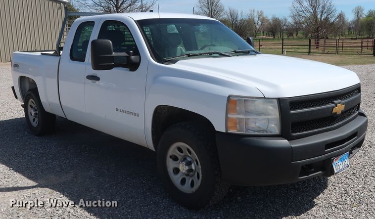 image for item GS9847 2010 Chevrolet Silverado 1500  Ext. Cab pickup truck