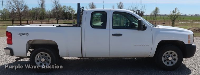 image for item GS9847 2010 Chevrolet Silverado 1500  Ext. Cab pickup truck