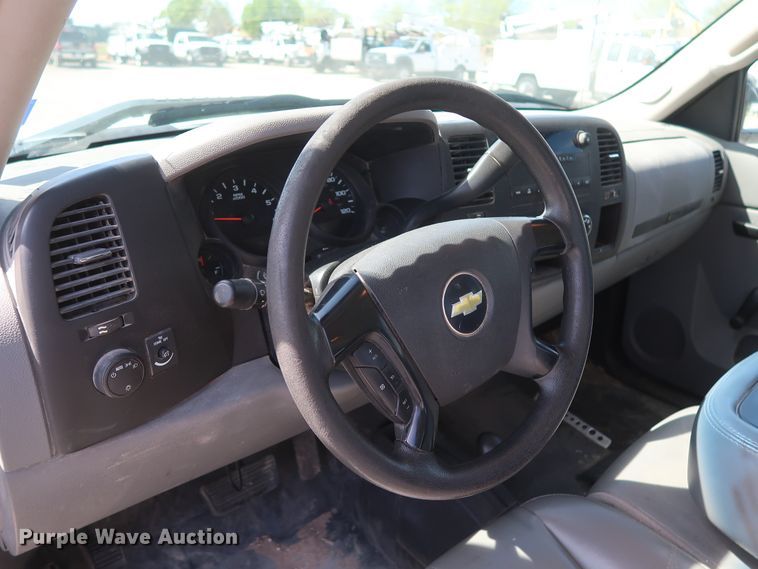 image for item GS9847 2010 Chevrolet Silverado 1500  Ext. Cab pickup truck