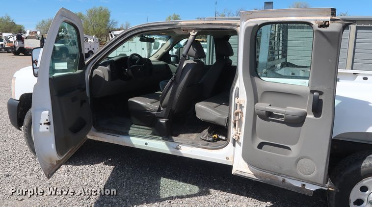 image for item GS9847 2010 Chevrolet Silverado 1500  Ext. Cab pickup truck