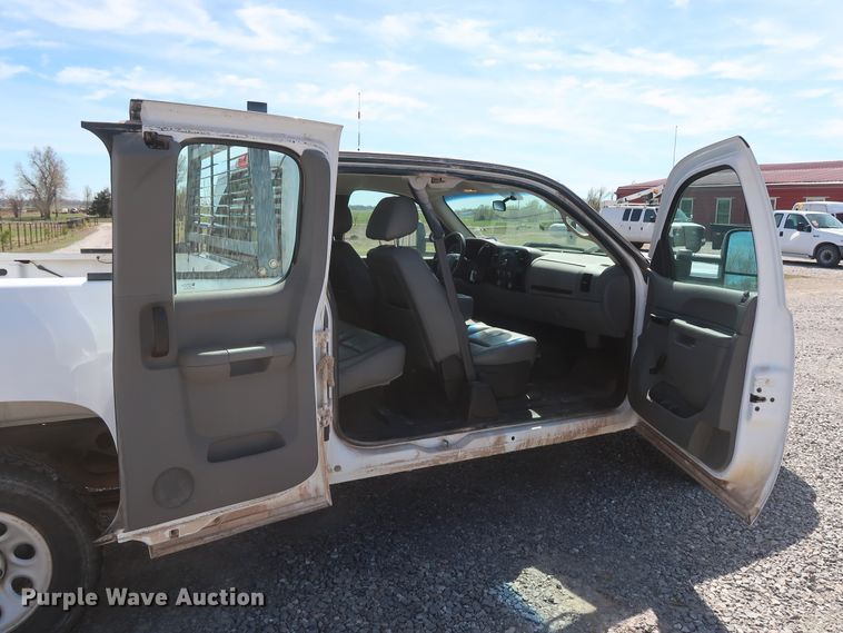 image for item GS9847 2010 Chevrolet Silverado 1500  Ext. Cab pickup truck