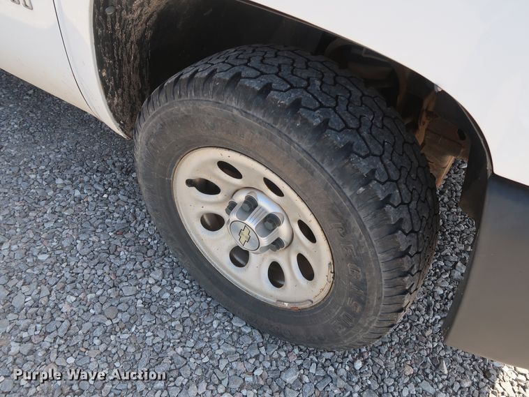 image for item GS9847 2010 Chevrolet Silverado 1500  Ext. Cab pickup truck