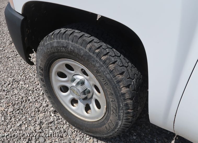 image for item GS9847 2010 Chevrolet Silverado 1500  Ext. Cab pickup truck