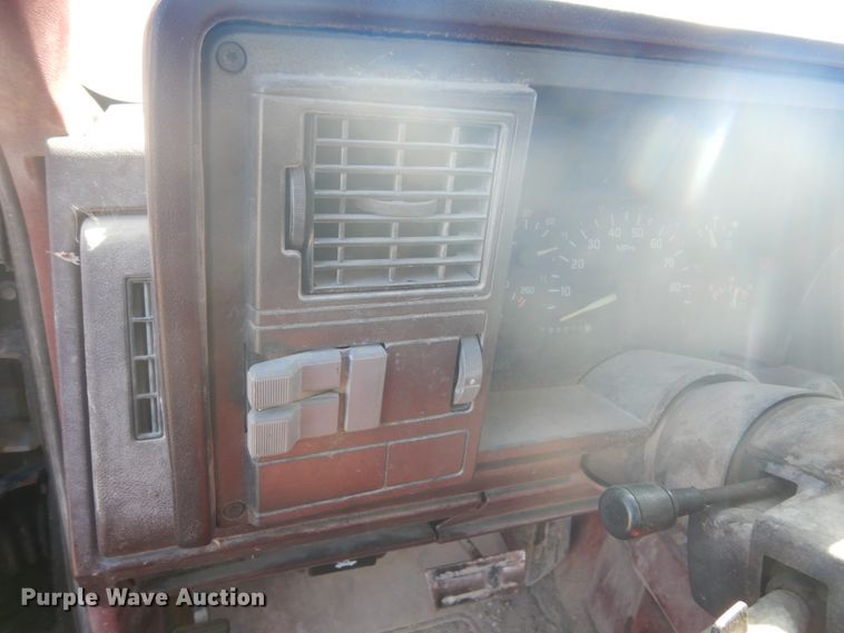 image for item GW9547 1992 Chevrolet K1500  pickup truck