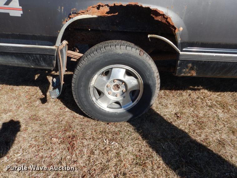 image for item GW9547 1992 Chevrolet K1500  pickup truck