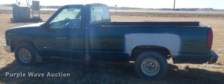 image for item GW9548 1997 Chevrolet C1500  pickup truck