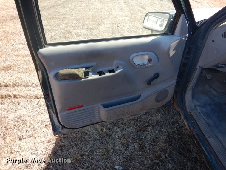 image for item GW9548 1997 Chevrolet C1500  pickup truck