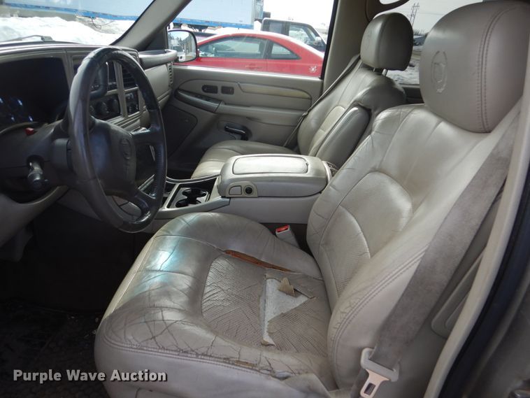 image for item GW9606 2002 Cadillac Escalade  SUV