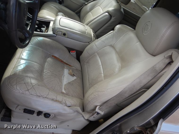 image for item GW9606 2002 Cadillac Escalade  SUV