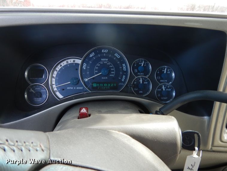 image for item GW9606 2002 Cadillac Escalade  SUV