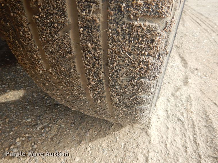 image for item GW9606 2002 Cadillac Escalade  SUV