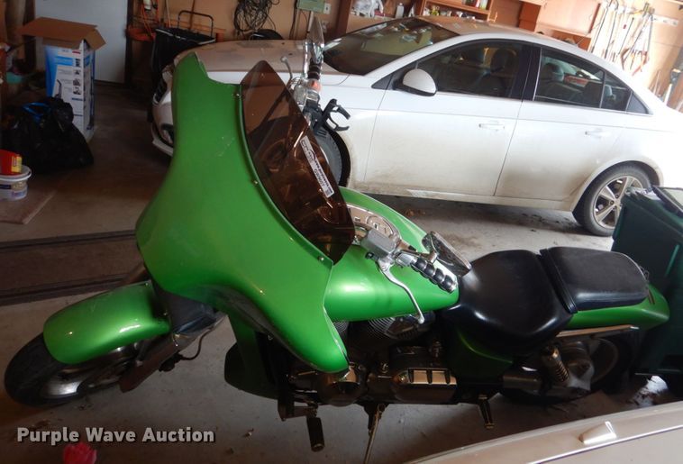 image for item GW9607 2002 Honda VTX1800C2 motorcycle