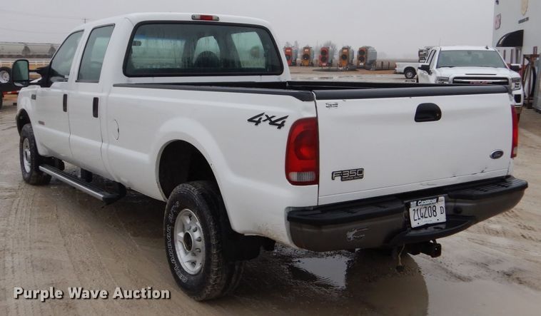 image for item GW9712 2003 Ford F350 Super Duty  Crew Cab pickup truck